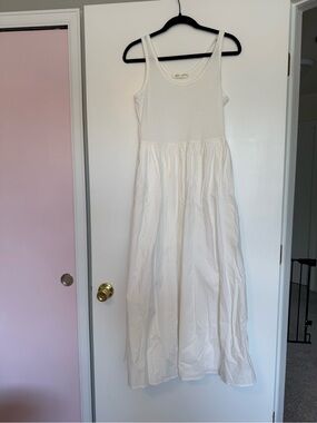 Mustard Seed White Sleeveless Maxi Dress